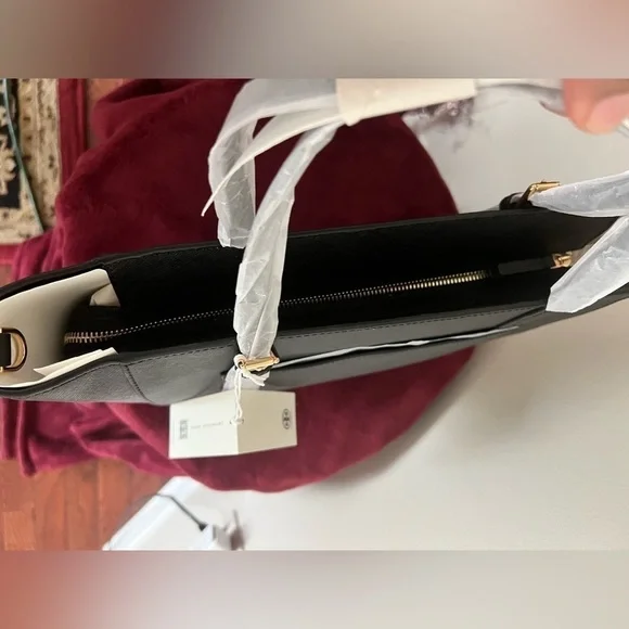 TORY BURCH• Emerson Small Tote• Price Firm - Picture 3 of 9